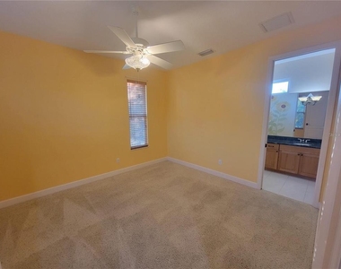 10209 Thurston Groves Boulevard - Photo Thumbnail 33