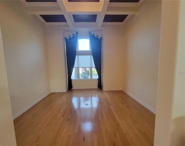 10209 Thurston Groves Boulevard - Photo Thumbnail 48