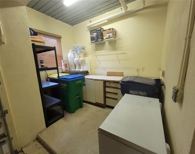 10209 Thurston Groves Boulevard - Photo Thumbnail 45