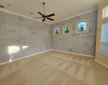 10209 Thurston Groves Boulevard - Photo Thumbnail 52
