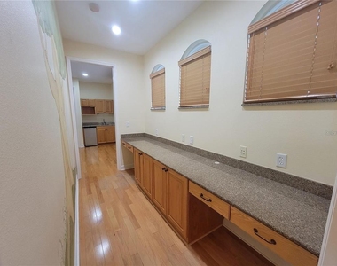10209 Thurston Groves Boulevard - Photo Thumbnail 35