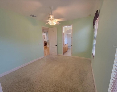 10209 Thurston Groves Boulevard - Photo Thumbnail 27