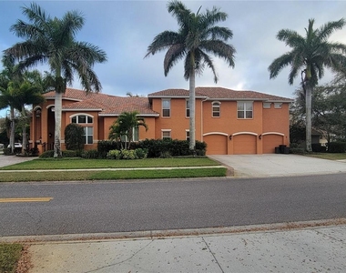 10209 Thurston Groves Boulevard - Photo Thumbnail 65
