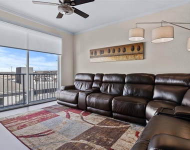 700 S Harbour Island Boulevard - Photo Thumbnail 3