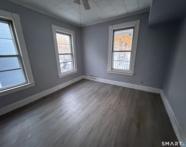 29 Silver Street - Photo Thumbnail 7