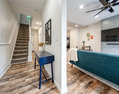 1119 Voskamp St - Photo Thumbnail 13