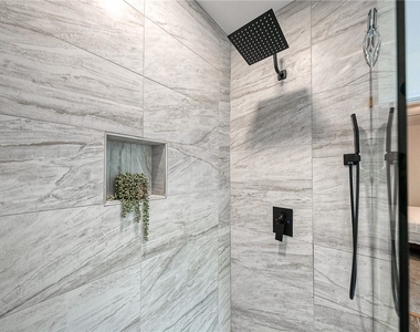 1119 Voskamp St - Photo Thumbnail 23