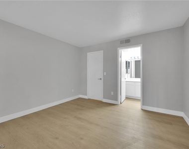 2300 E Silverado Ranch Boulevard - Photo Thumbnail 14