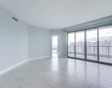 222 Karen Avenue - Photo Thumbnail 10