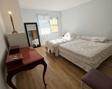 33 Parker Road - Photo Thumbnail 11