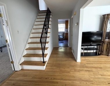 33 Parker Road - Photo Thumbnail 6