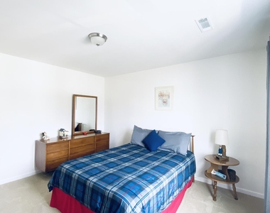 1402 C Street - Photo Thumbnail 19