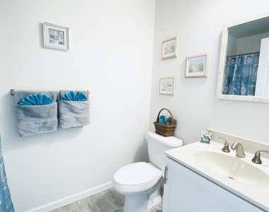 1402 C Street - Photo Thumbnail 13