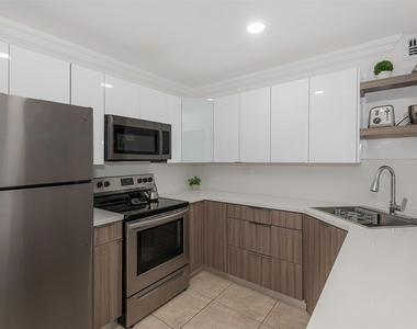 3140 S Ocean Drive - Photo Thumbnail 6