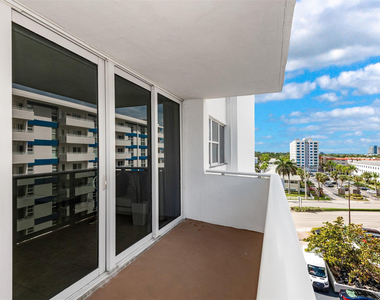 3140 S Ocean Drive - Photo Thumbnail 30