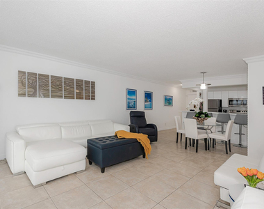 3140 S Ocean Drive - Photo Thumbnail 16
