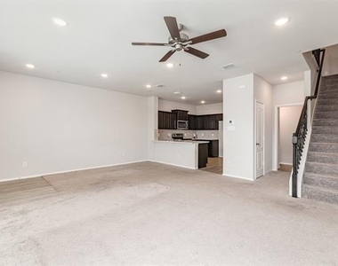 2216 Canongate Drive - Photo Thumbnail 12