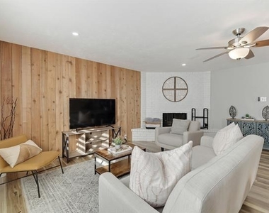 5112 Arbor Glen Road - Photo Thumbnail 15