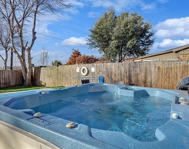 5112 Arbor Glen Road - Photo Thumbnail 27