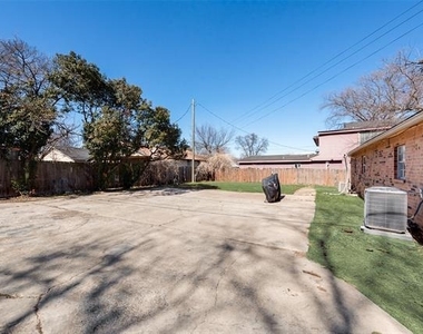 506 N Elm Street - Photo Thumbnail 15