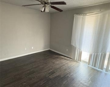 4502 Gaston Avenue - Photo Thumbnail 11
