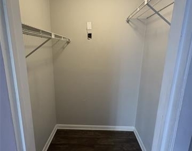 4502 Gaston Avenue - Photo Thumbnail 14