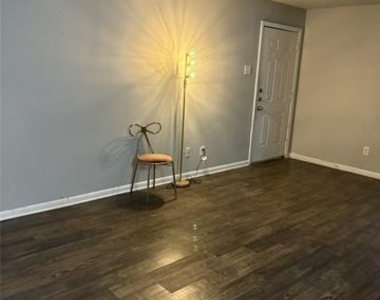 4502 Gaston Avenue - Photo Thumbnail 5