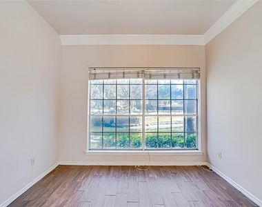 3550 Country Square Drive - Photo Thumbnail 13