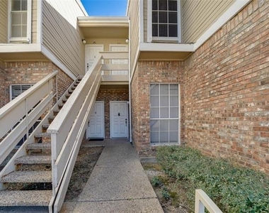 3550 Country Square Drive - Photo Thumbnail 7