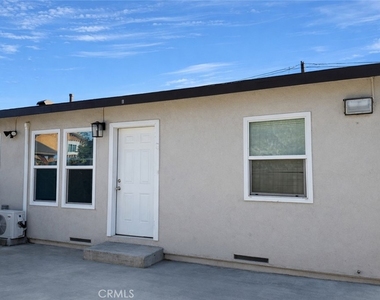 455 Pear Street - Photo Thumbnail 7