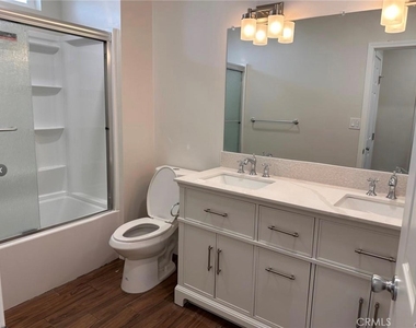 455 Pear Street - Photo Thumbnail 1