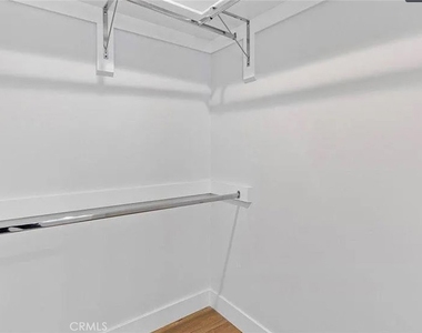 6419 1/2 Lexington Avenue - Photo Thumbnail 5