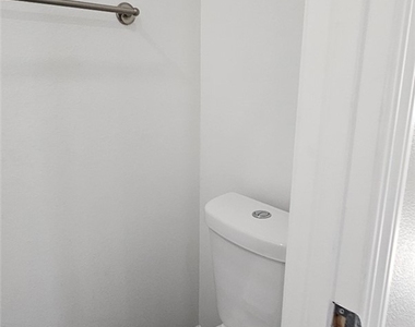 12308 Valley View Avenue - Photo Thumbnail 54