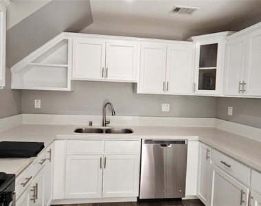 12308 Valley View Avenue - Photo Thumbnail 40