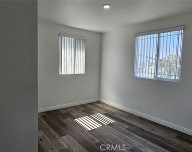 12308 Valley View Avenue - Photo Thumbnail 22