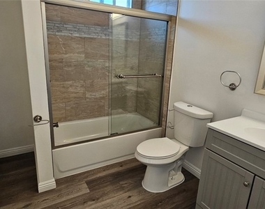 12308 Valley View Avenue - Photo Thumbnail 24