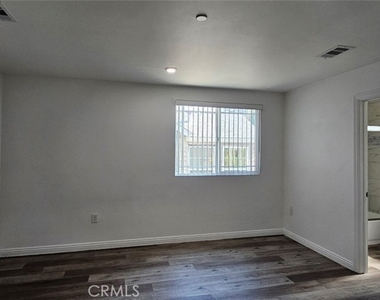 12308 Valley View Avenue - Photo Thumbnail 3
