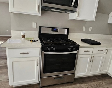 12308 Valley View Avenue - Photo Thumbnail 46