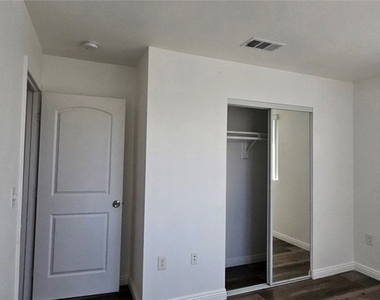 12308 Valley View Avenue - Photo Thumbnail 62