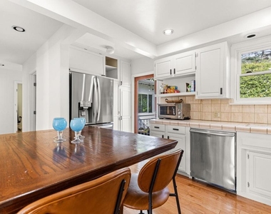 3323 Reta Street - Photo Thumbnail 9