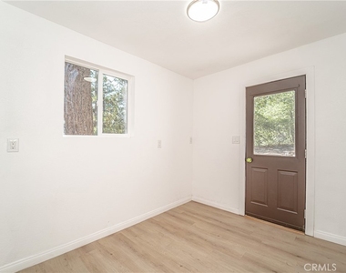 872 Hill - Photo Thumbnail 25