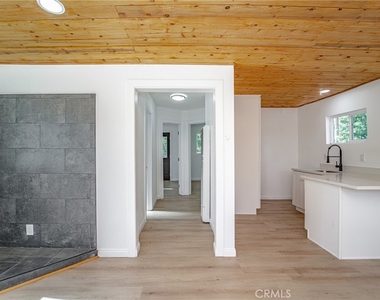 872 Hill - Photo Thumbnail 18
