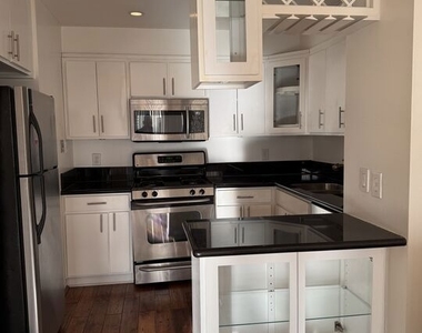 800 W 1st Street - Photo Thumbnail 12