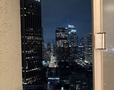 800 W 1st Street - Photo Thumbnail 14