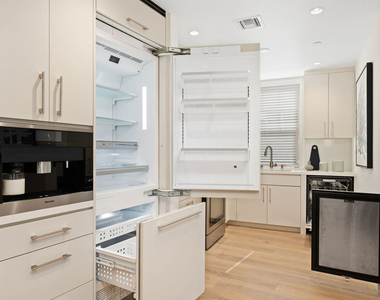 130 S Sepulveda Boulevard - Photo Thumbnail 22