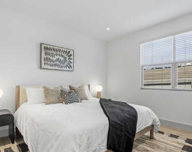 130 S Sepulveda Boulevard - Photo Thumbnail 10
