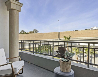 130 S Sepulveda Boulevard - Photo Thumbnail 13