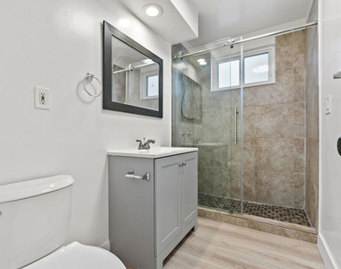 330 E Dryden Street - Photo Thumbnail 10