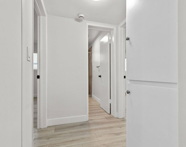 330 E Dryden Street - Photo Thumbnail 9