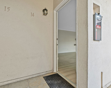 330 E Dryden Street - Photo Thumbnail 1